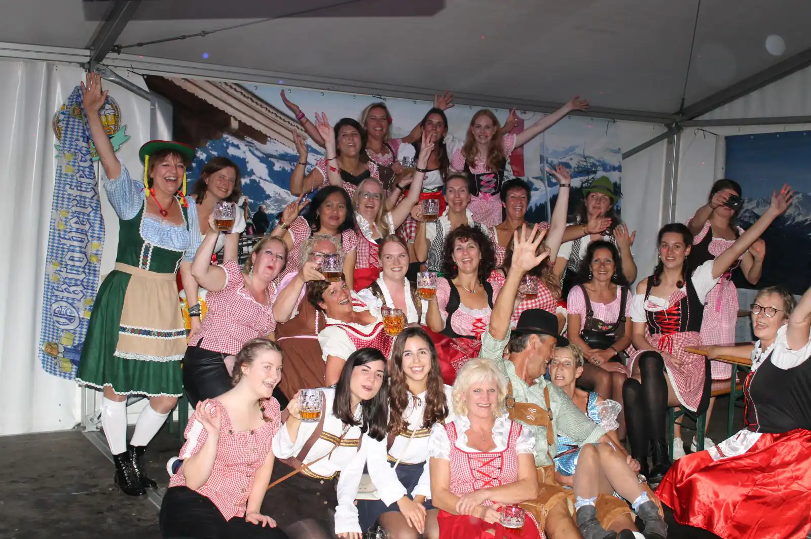 themafeest apres ski_uitgaan en entertainment