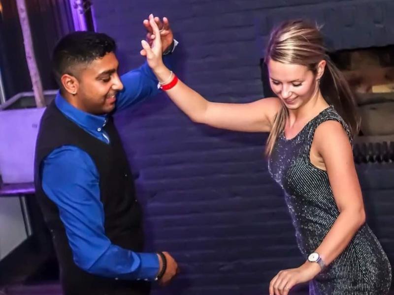 workshop bachata scheveningen_vriendinnenuitje_strandactiviteiten